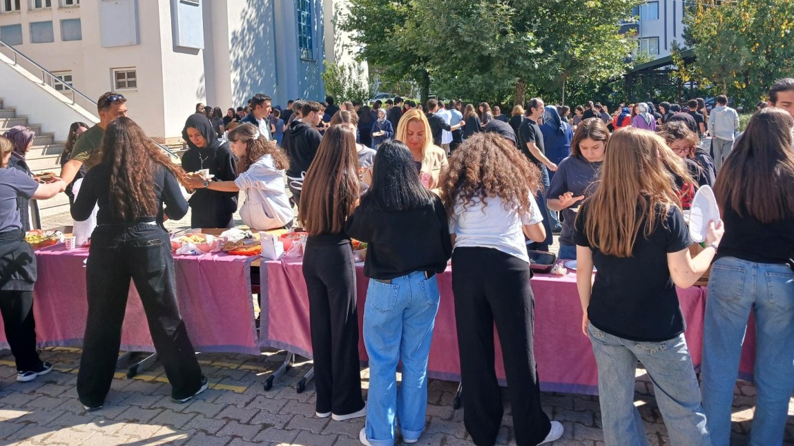Bugün Tokat Sosyal Bilimler Lisesi’nde iyilikle dolu anlamlı bir gün yaşadık.